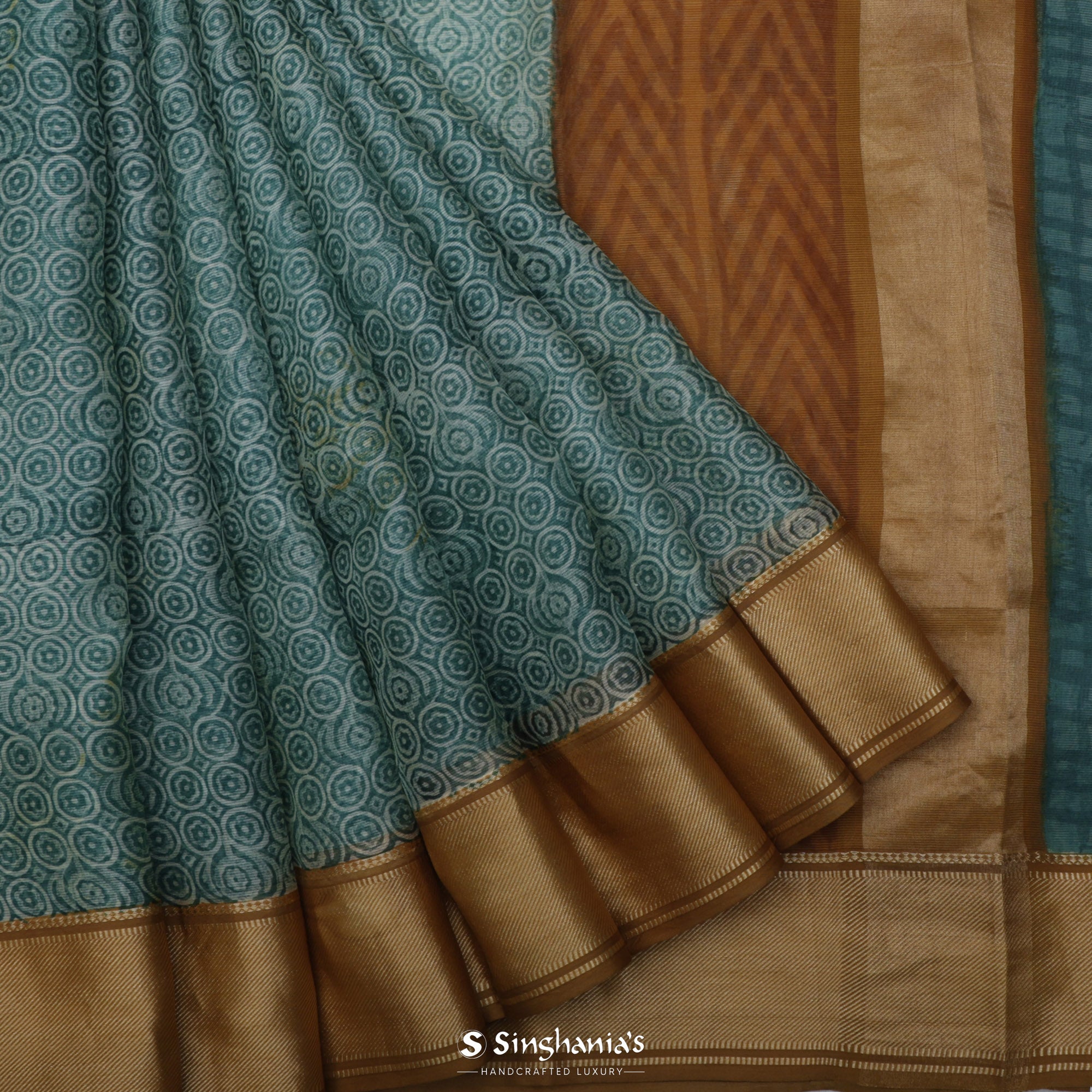 Myrtle Green Printed Maheshwari Silk Saree With Floral Butti Design