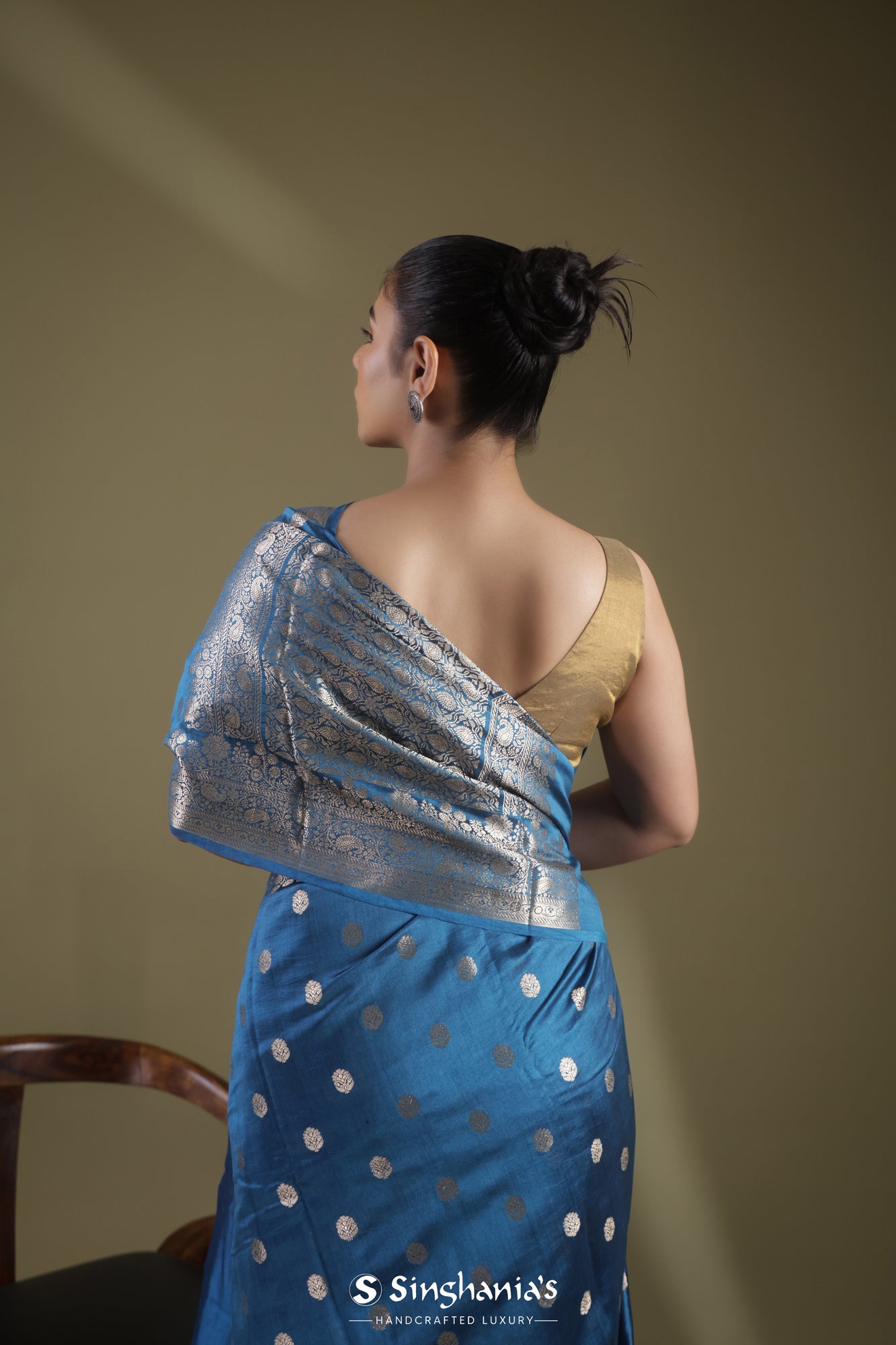 Yale Blue Banarasi Silk Saree With Floral Buttis Weaving