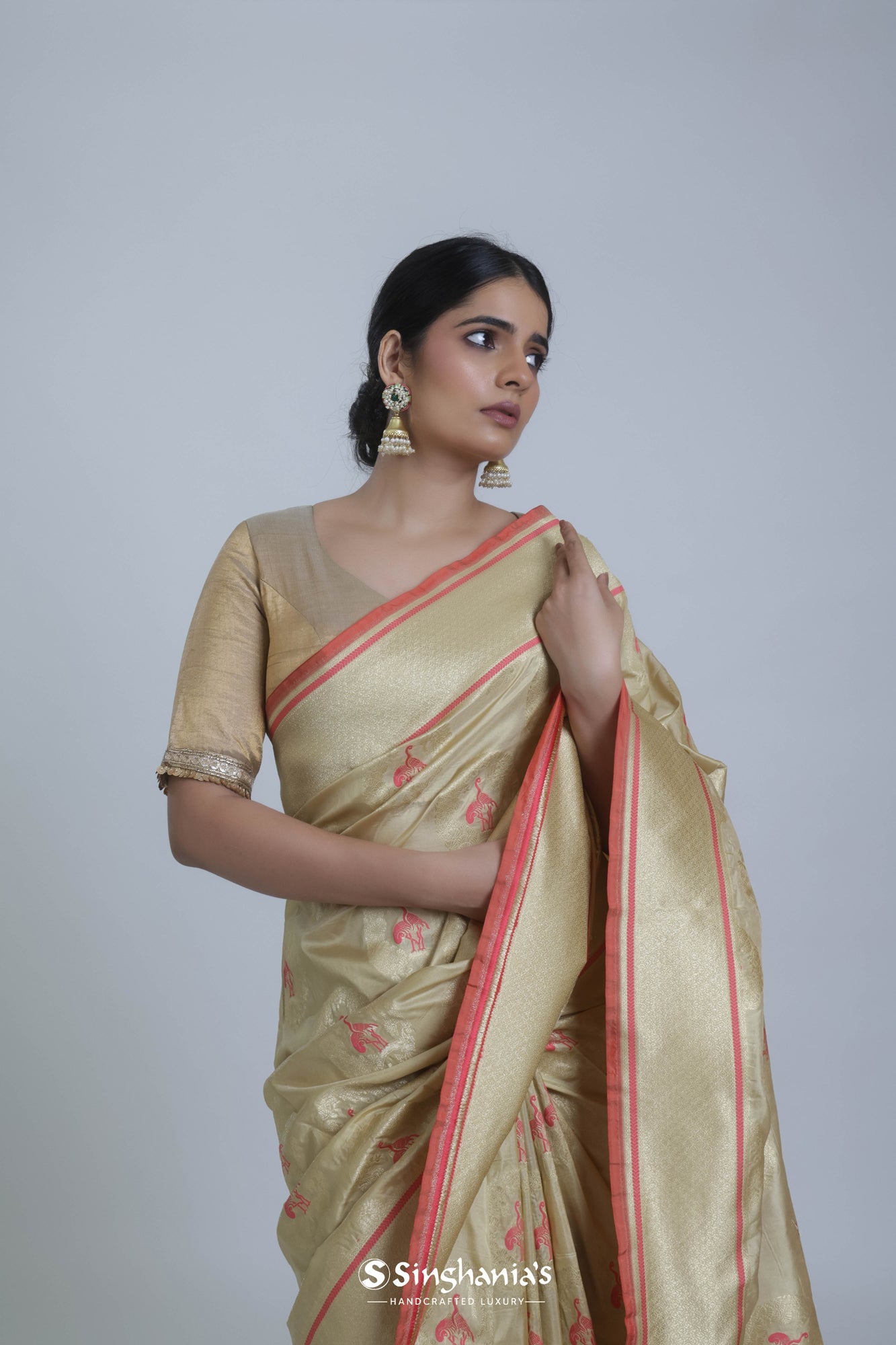 Stylish Cream Colour Banarasi Soft Silk Paithani Saree – Sareewave