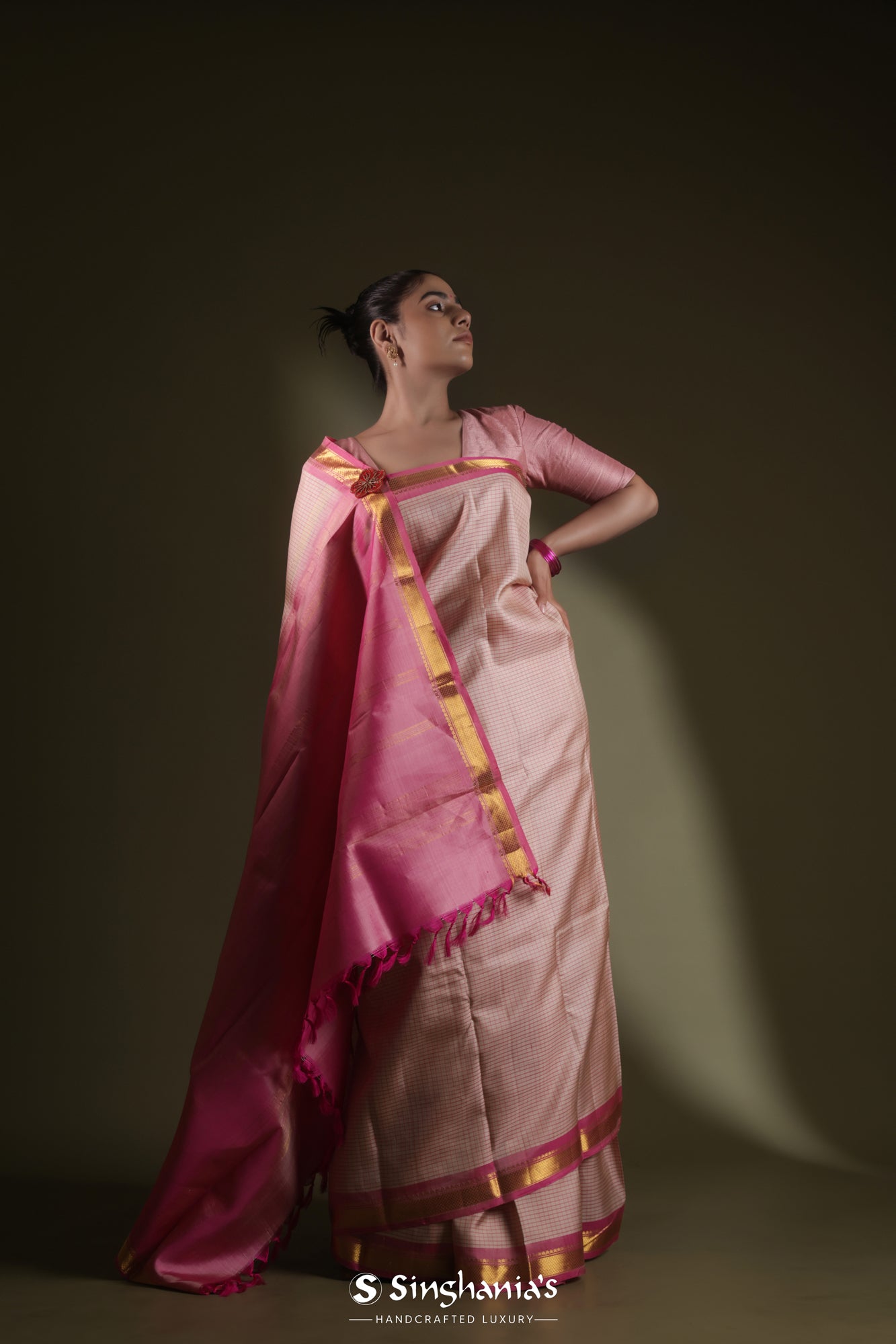 Pale Pink Kanjivaram Silk Saree With Checks Weaving