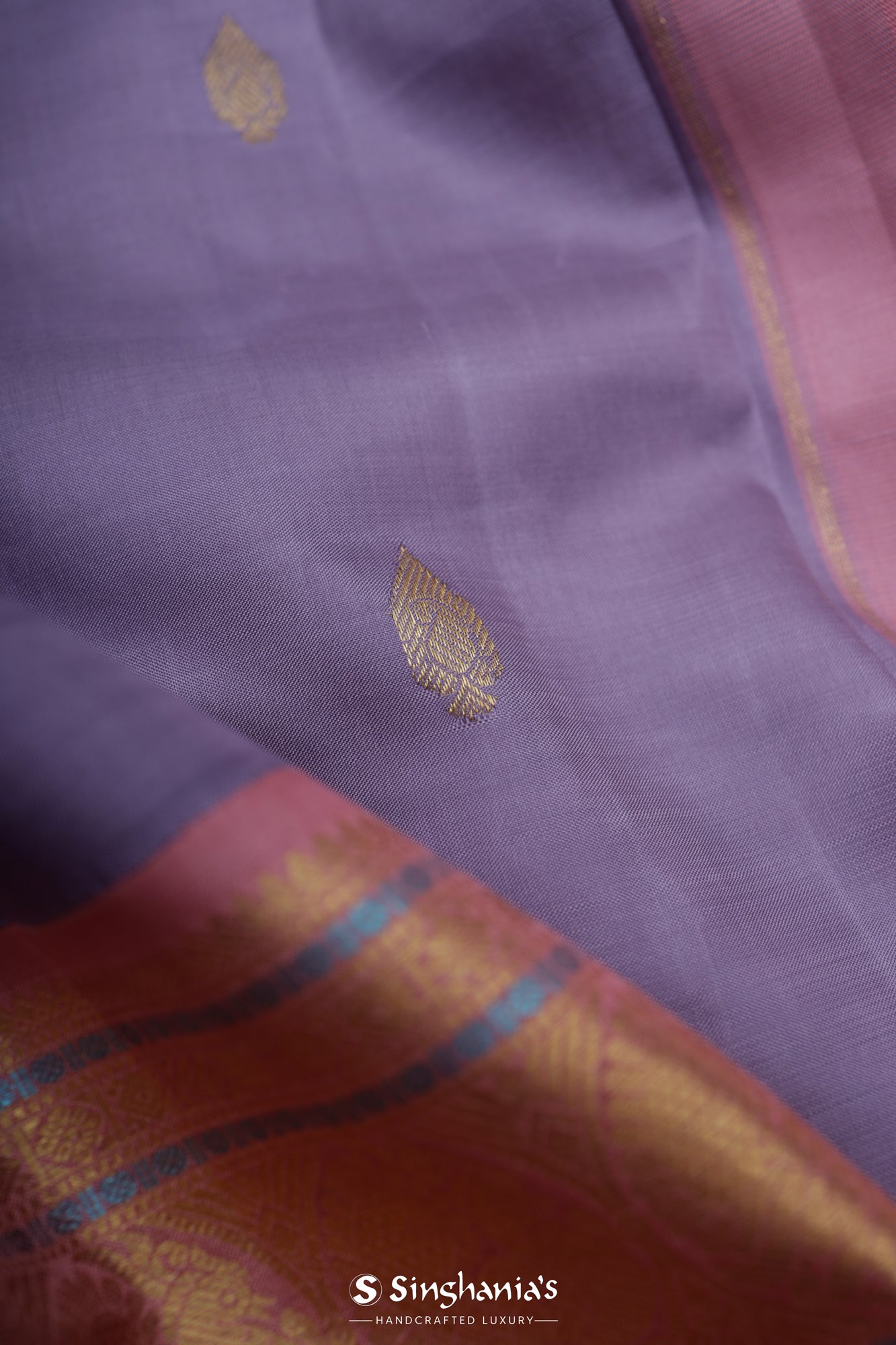 Blue Lilac Kanjivaram Silk Saree With Floral Buttas Weaving