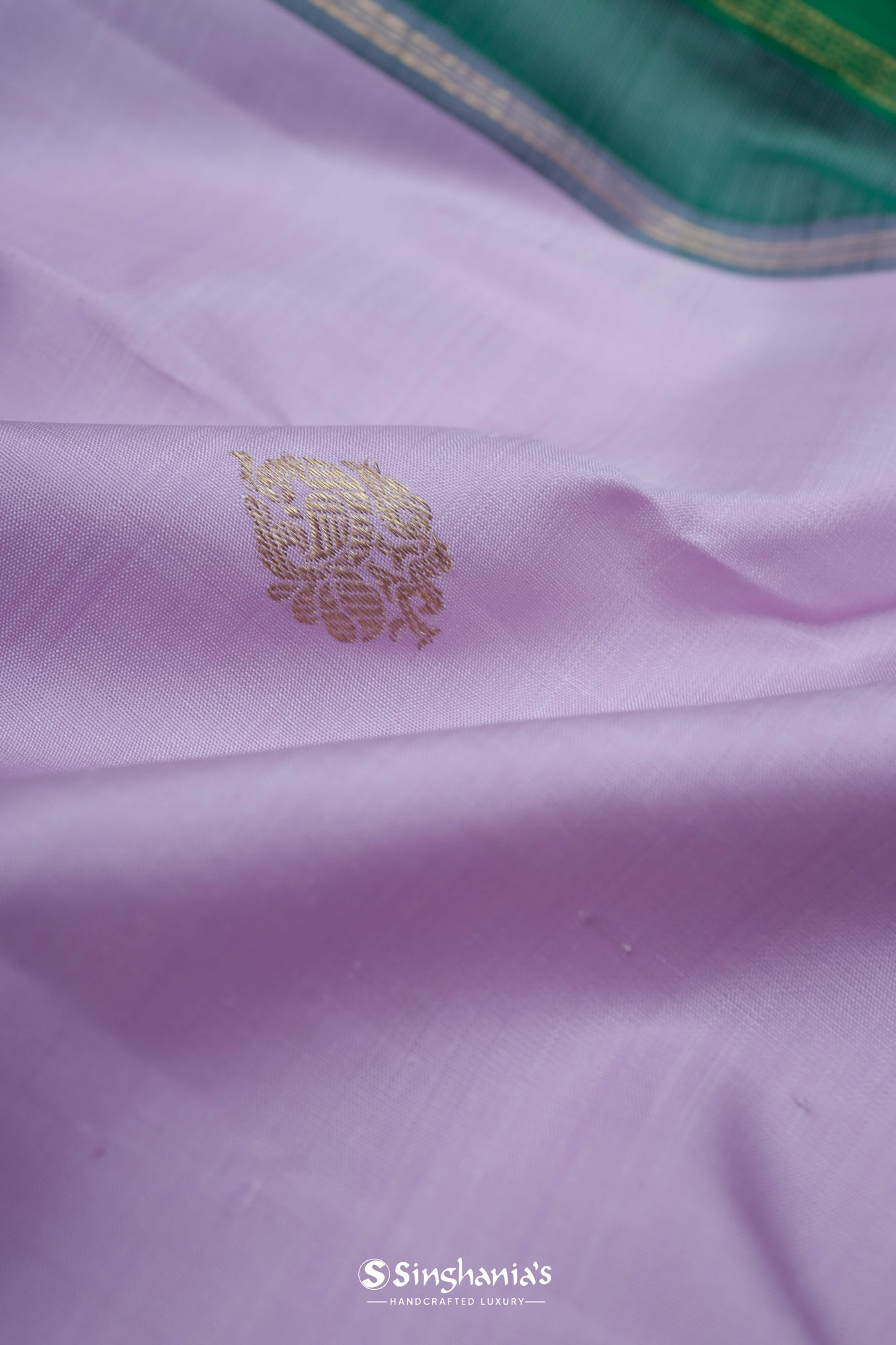 Pastel Mauve Kanjivaram Silk Saree With Floral Buttas Weaving