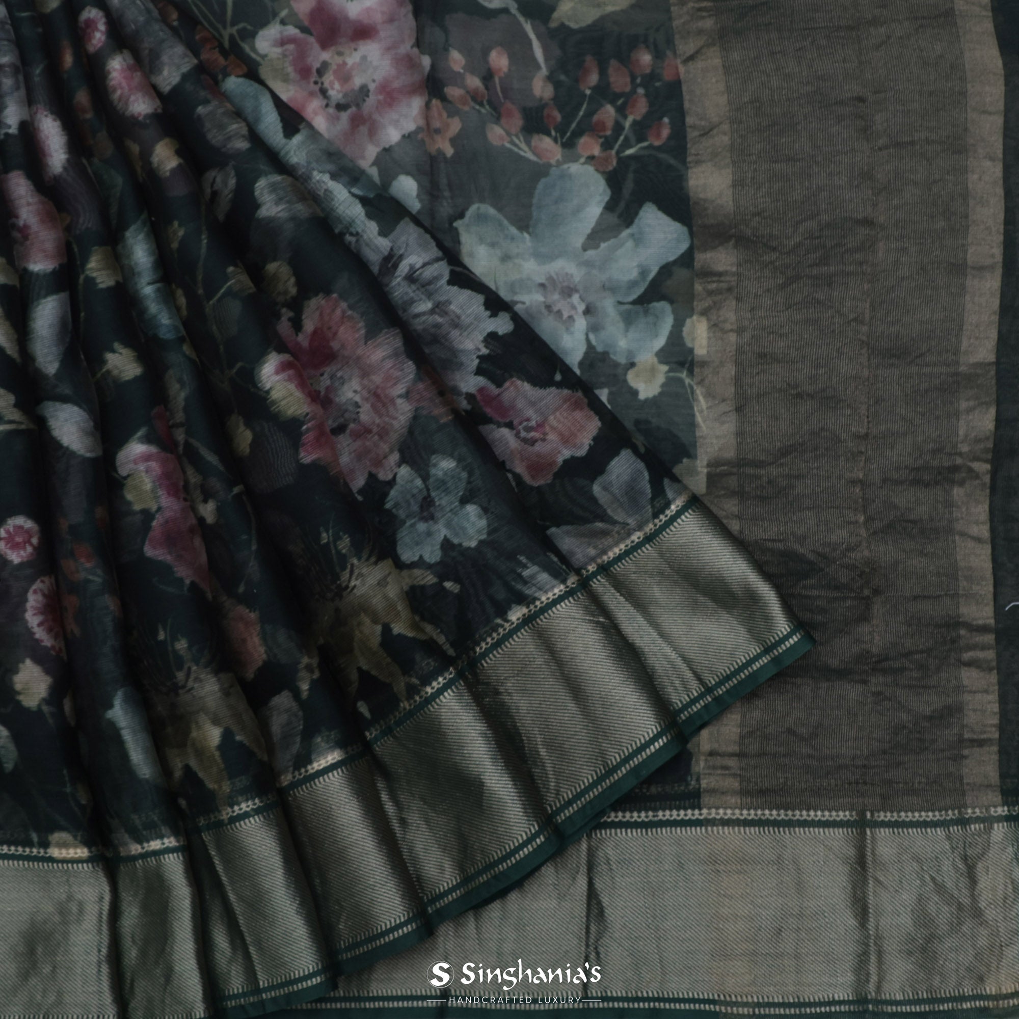 Deep Green Printed Maheshwari Silk Saree With Floral Jaal Design