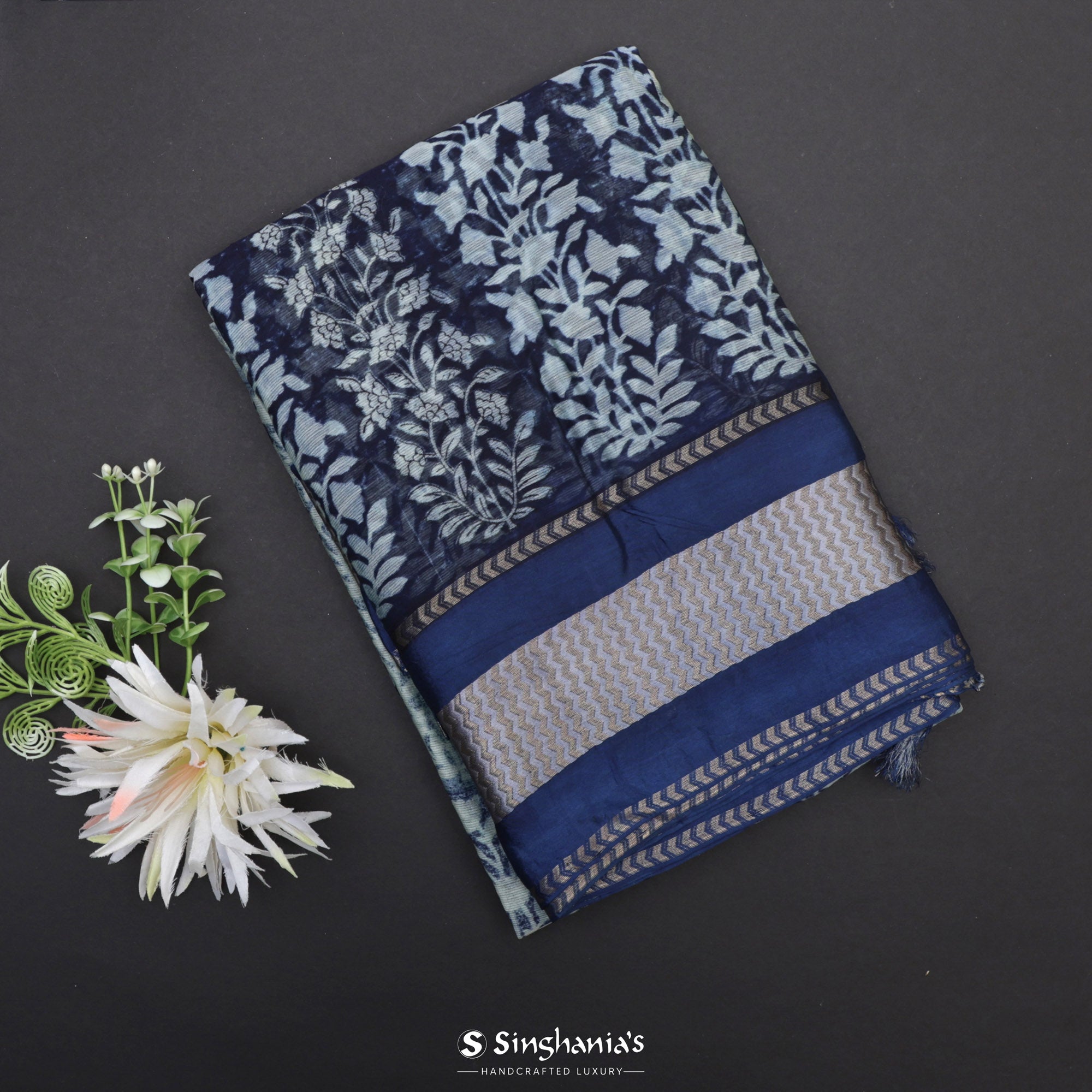 Navy Blue Printed Maheshwari Saree With Floral Jaal Design