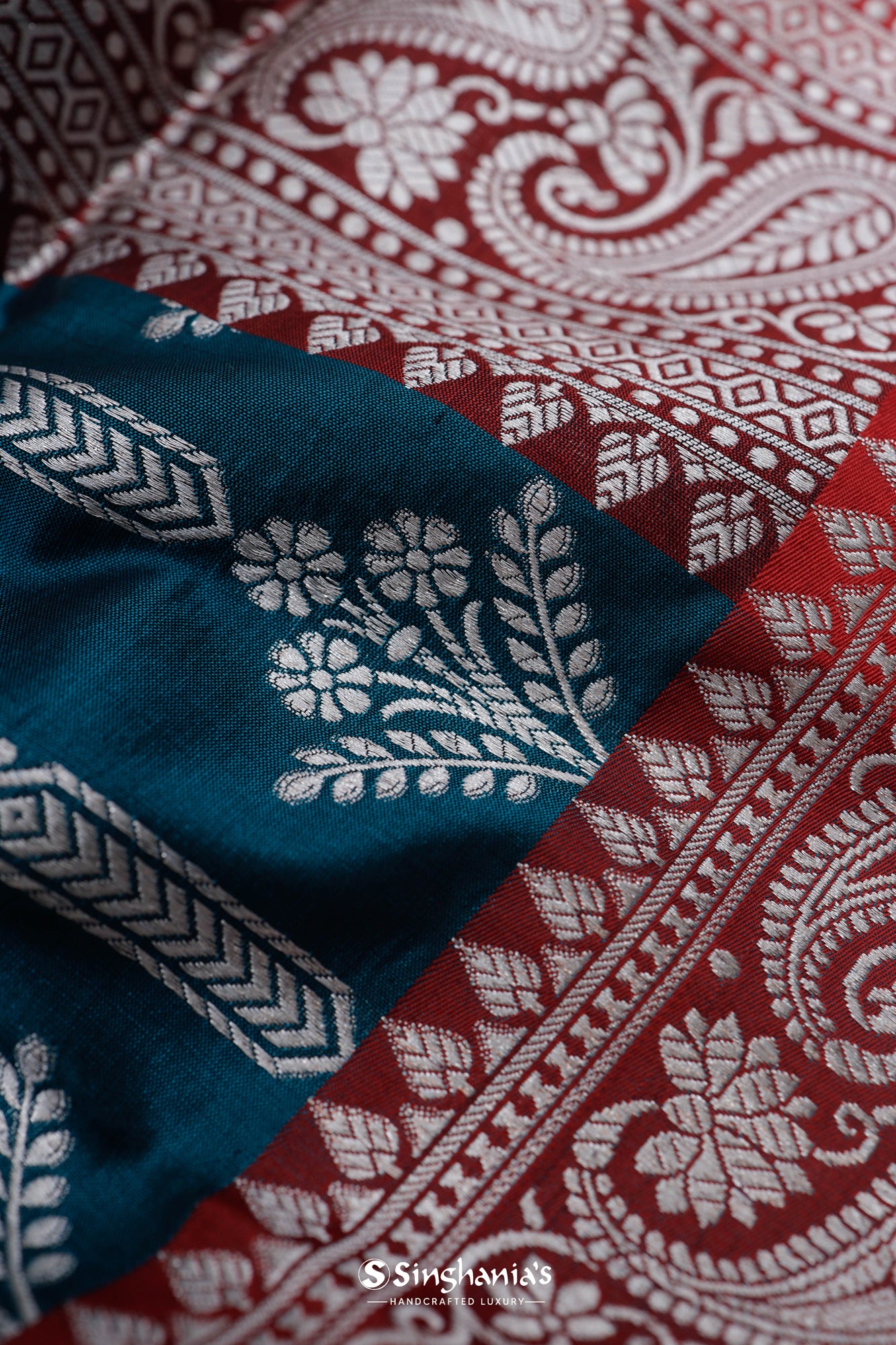 Blue Sapphire Banarasi Silk Saree With Floral Jaal Weaving