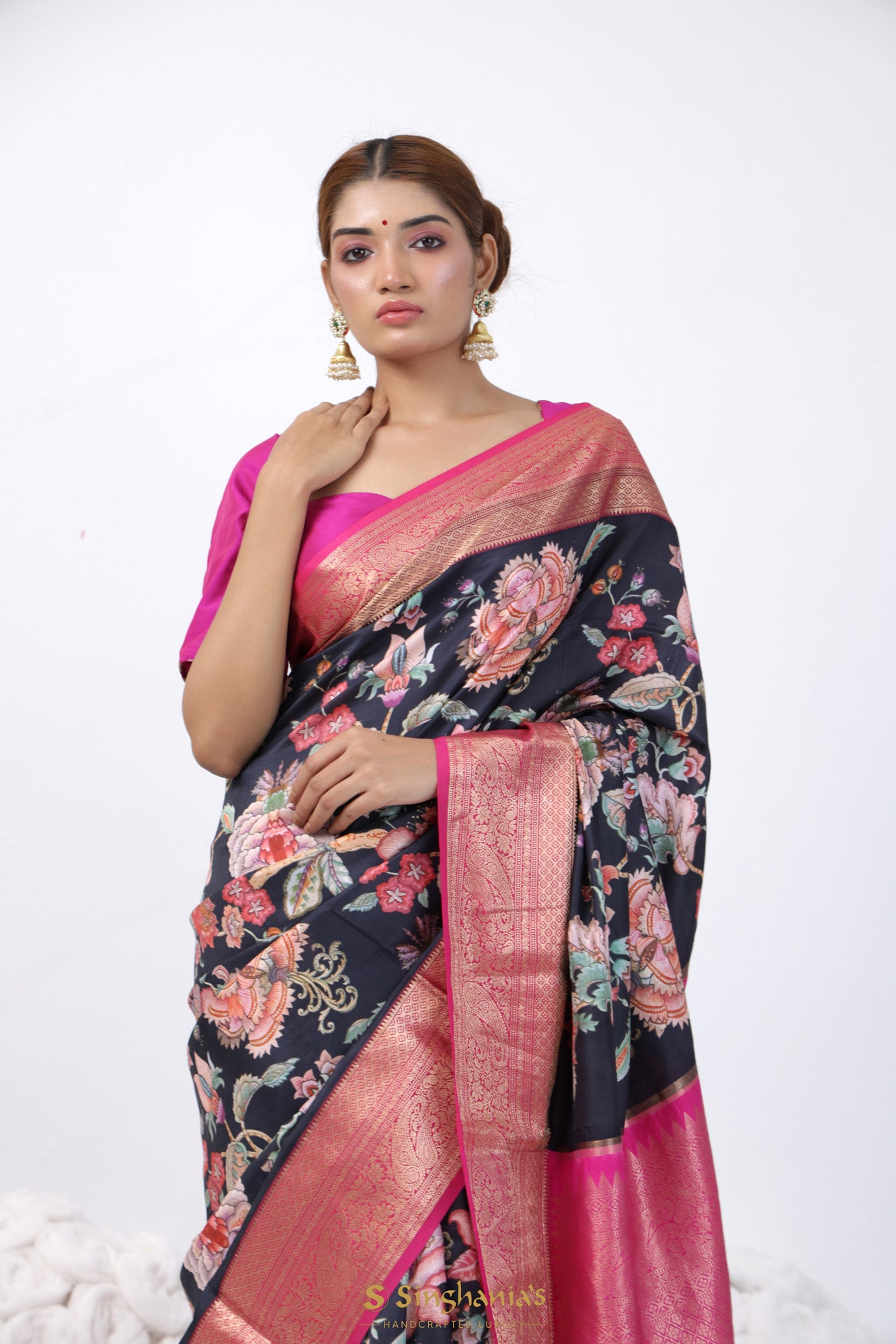 Pitch Black Kanjivaram Printed Saree With Floral Design