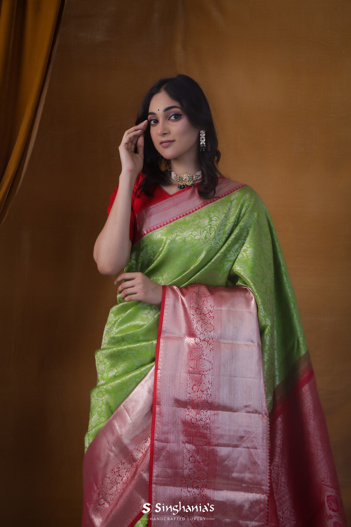 Kelly Green Kanjivaram Silk Saree With Floral Jaal Design