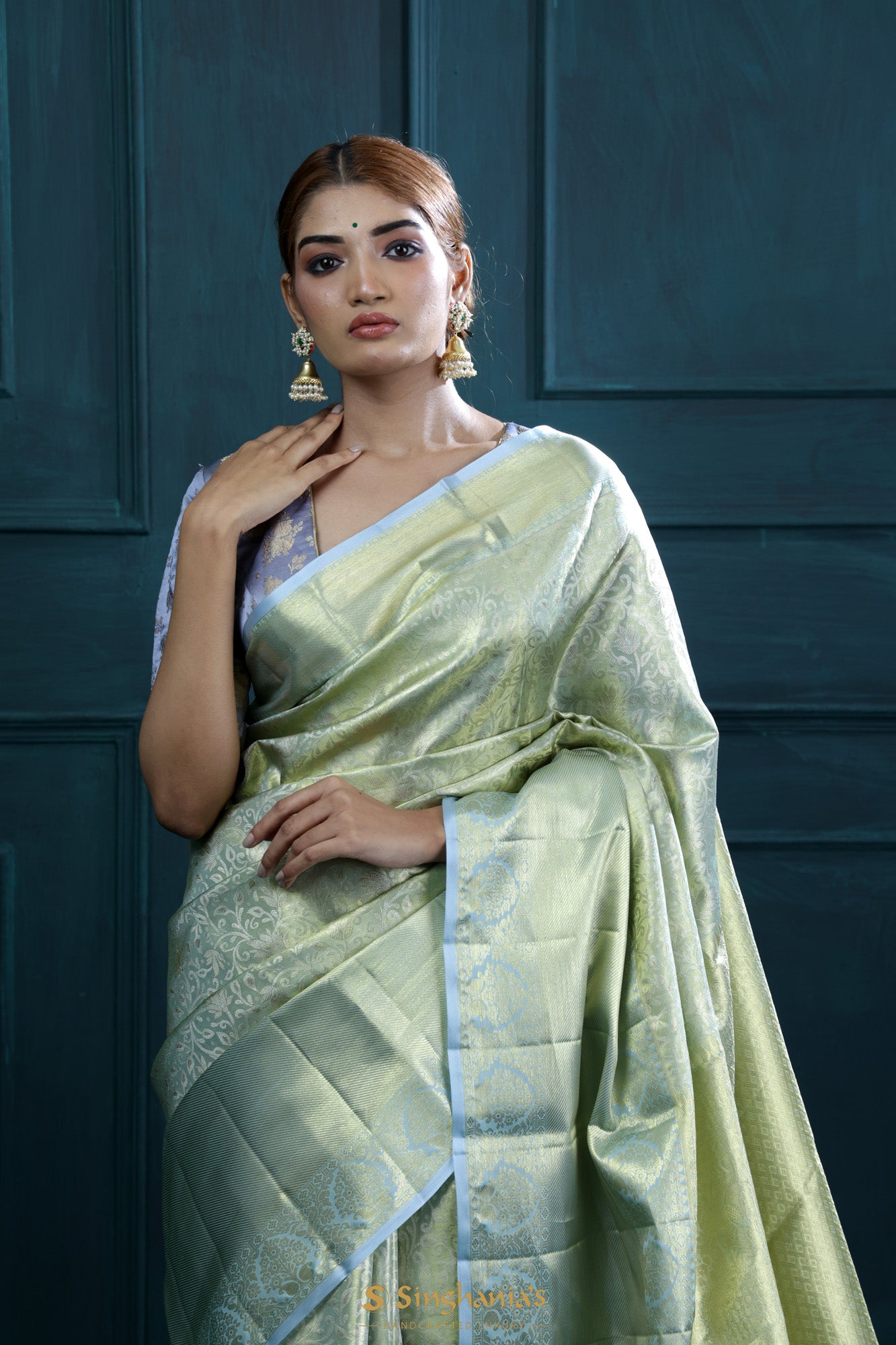 Traditional Kanchipuram silk sarees - FashionBuzzer.com