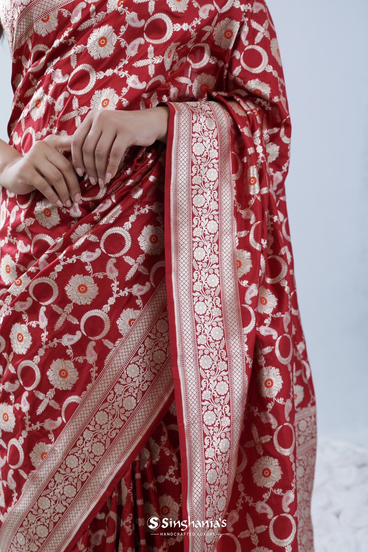 Vermillion Red Banarasi Silk Saree With Floral Jaal Weaving