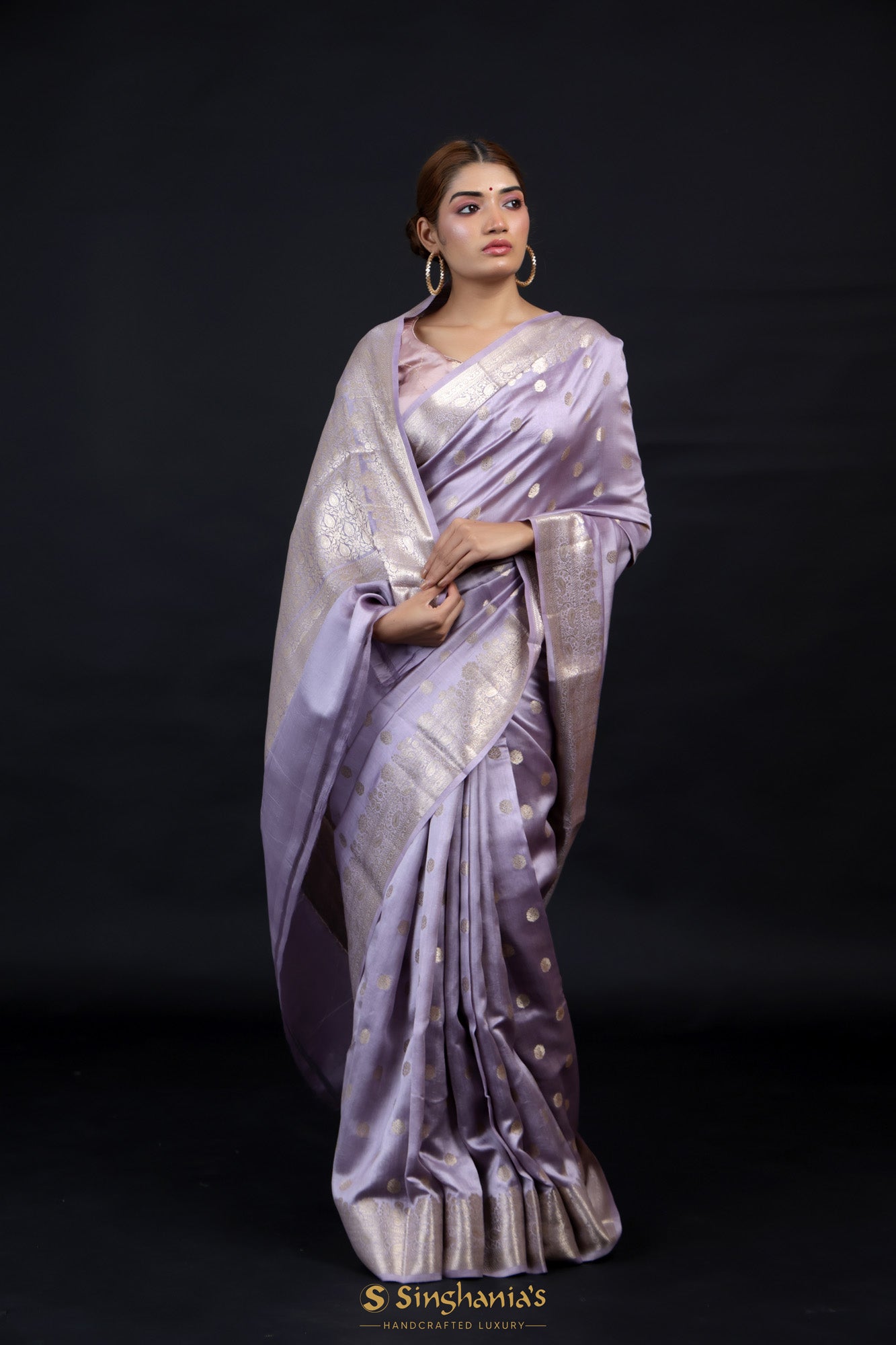 Lilac Purple Banarasi Silk Saree With Floral Butti Weaving