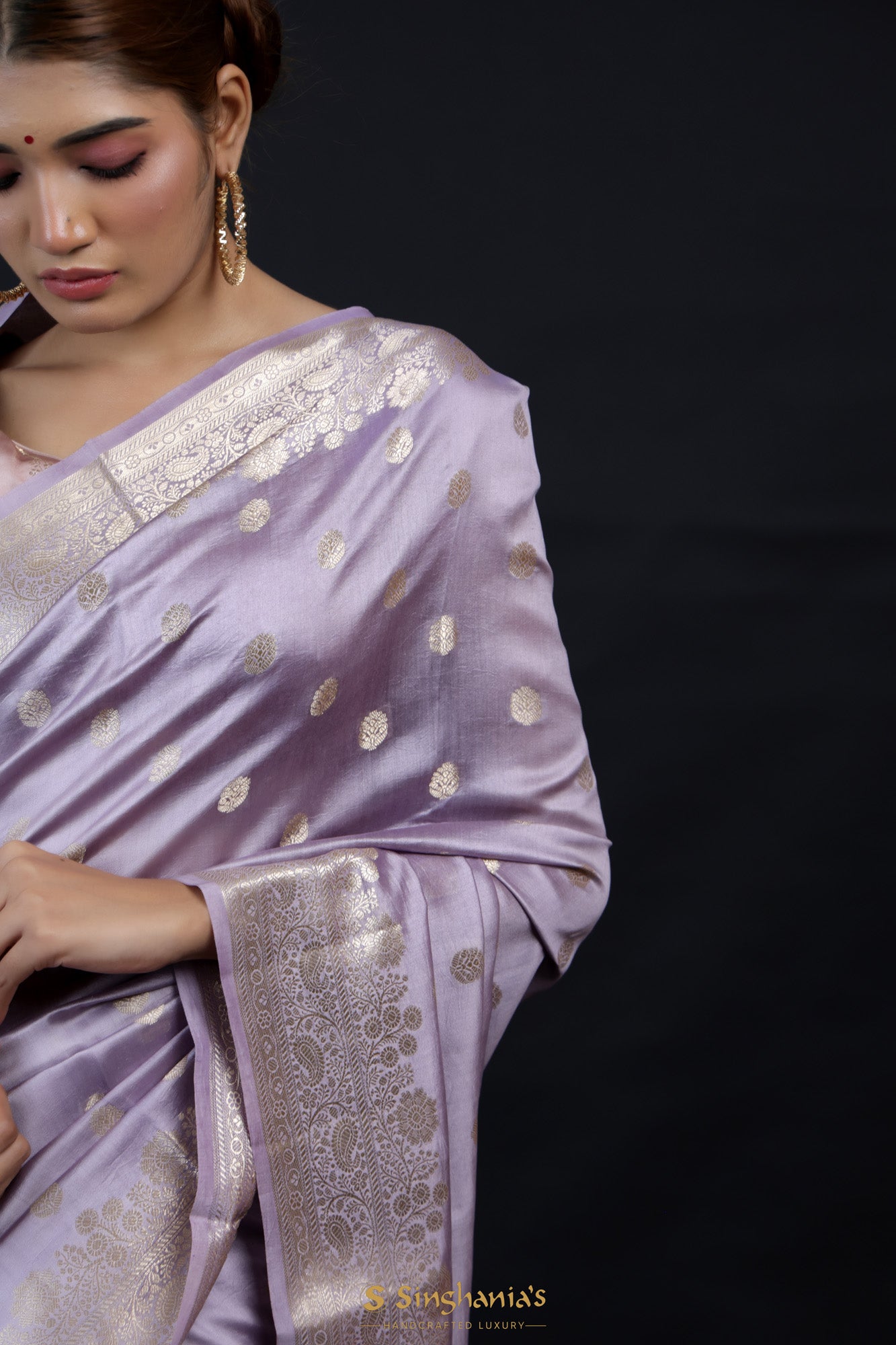 Lilac Purple Banarasi Silk Saree With Floral Butti Weaving