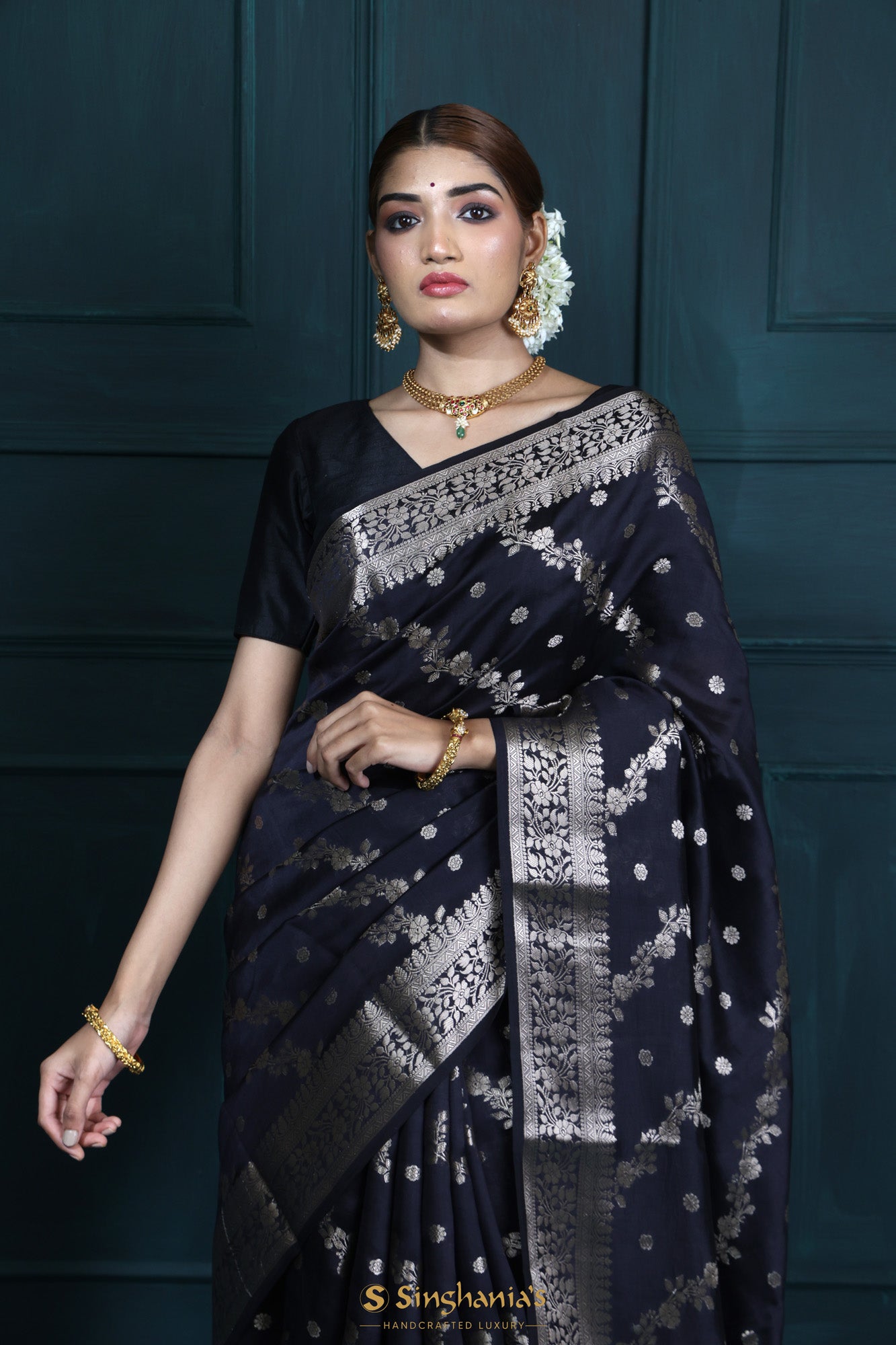 Designer Banarasi Silk Saree With Blouse