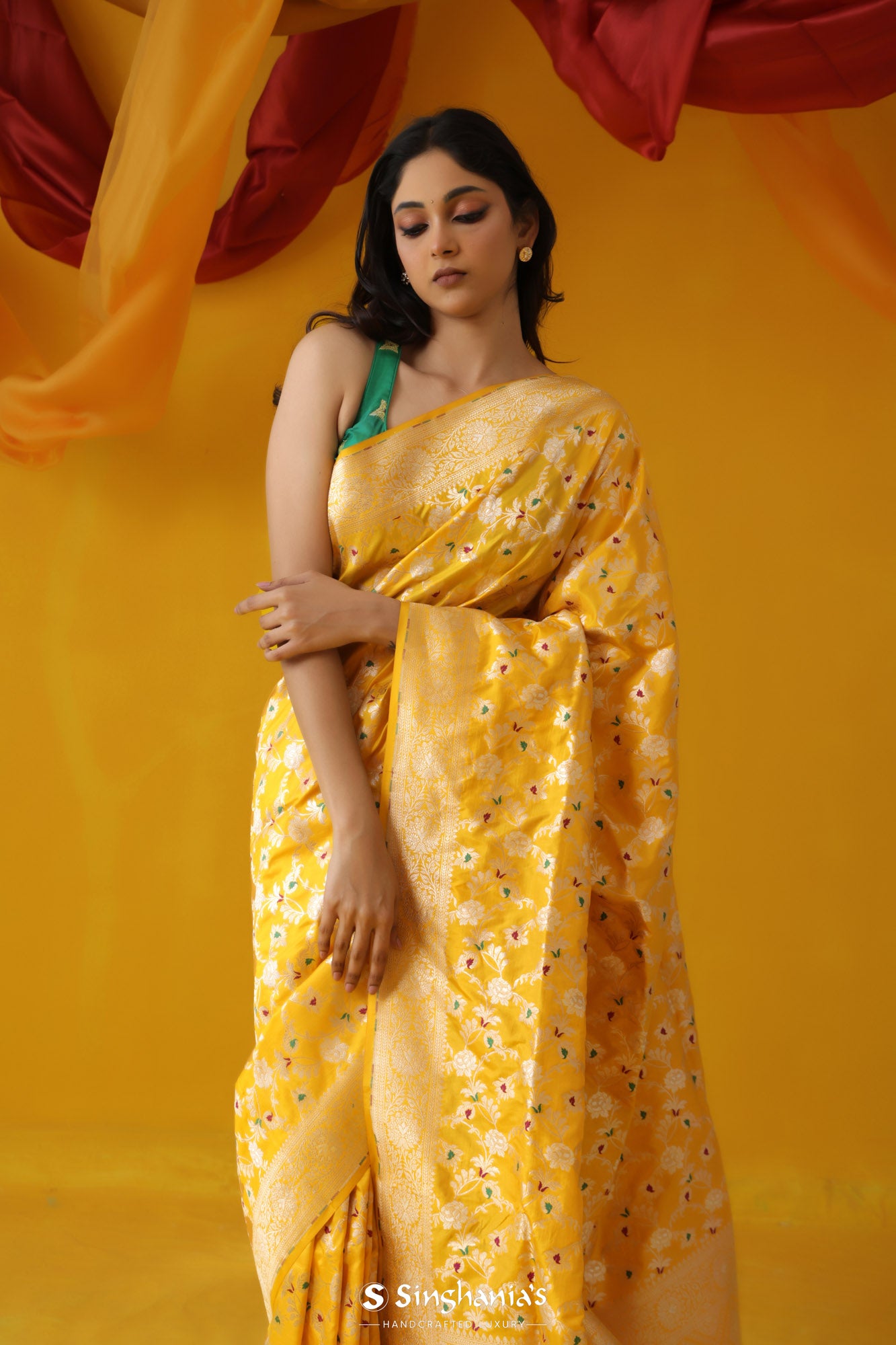 Women's Mustard Zari Woven Banarasi Silk Traditional Saree With Blouse -  Aastha Fashion in 2024 | South silk sarees, Silk sarees, Beautiful saree