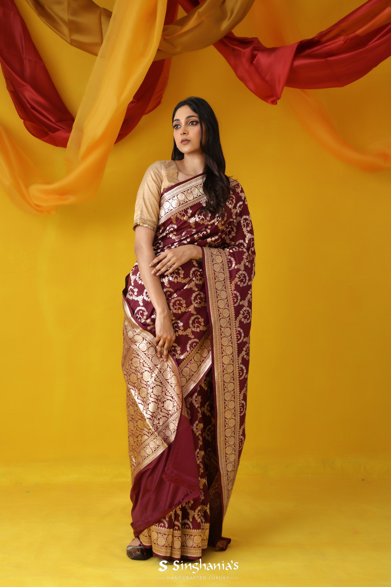 Crimson Maroon Banarasi Silk Saree With Floral Jaal Pattern