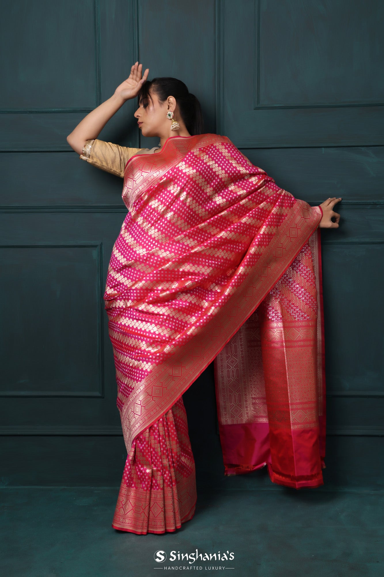 Ruby Pink Banarasi Silk Saree With Floral Stripes Pattern