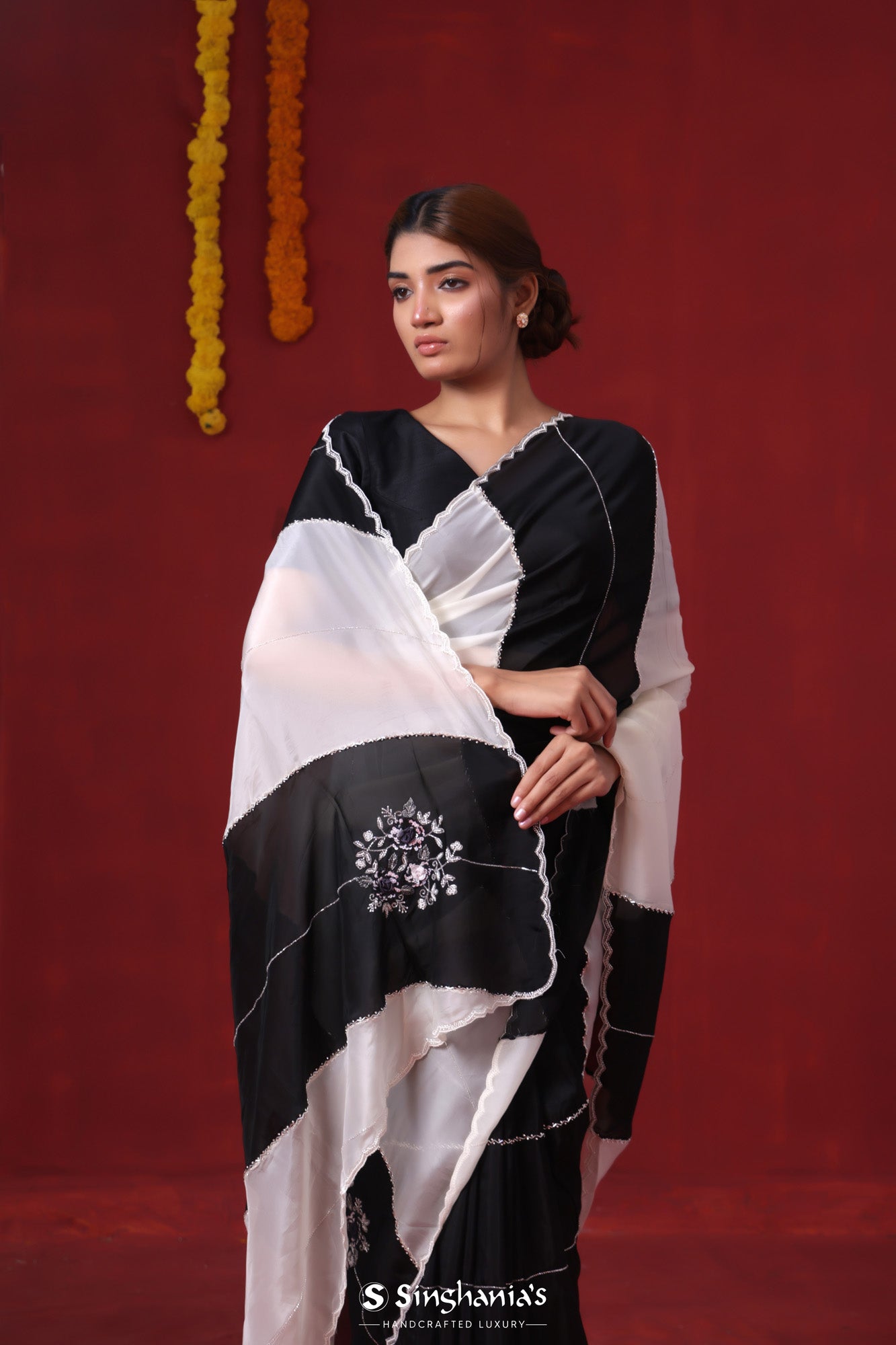 Buy Black & White Double Shaded Georgette Saree Online in India |  Colorauction