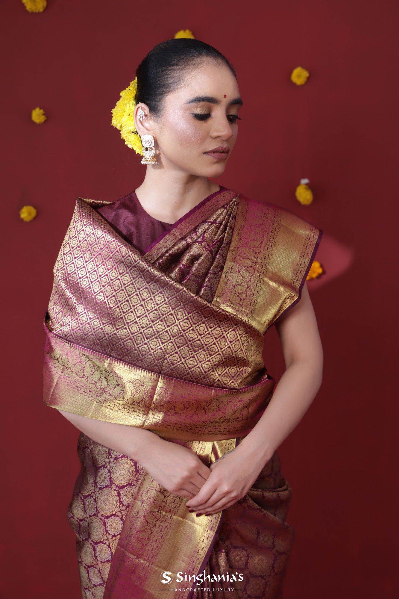 Dark Maroon Kanjivaram Silk Saree With Floral Jaal Weaving