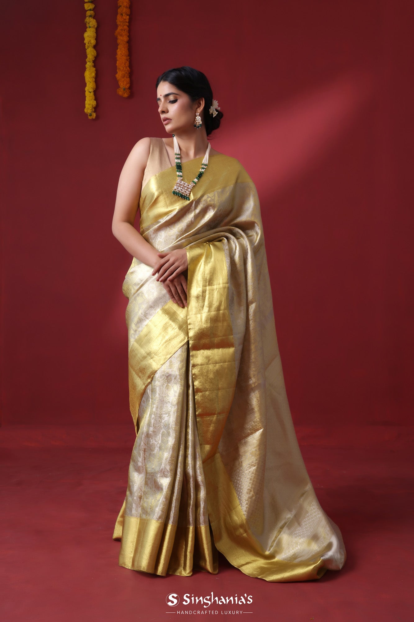 Ivory Gold Kanjivaram Silk Saree With Floral Jaal Weaving