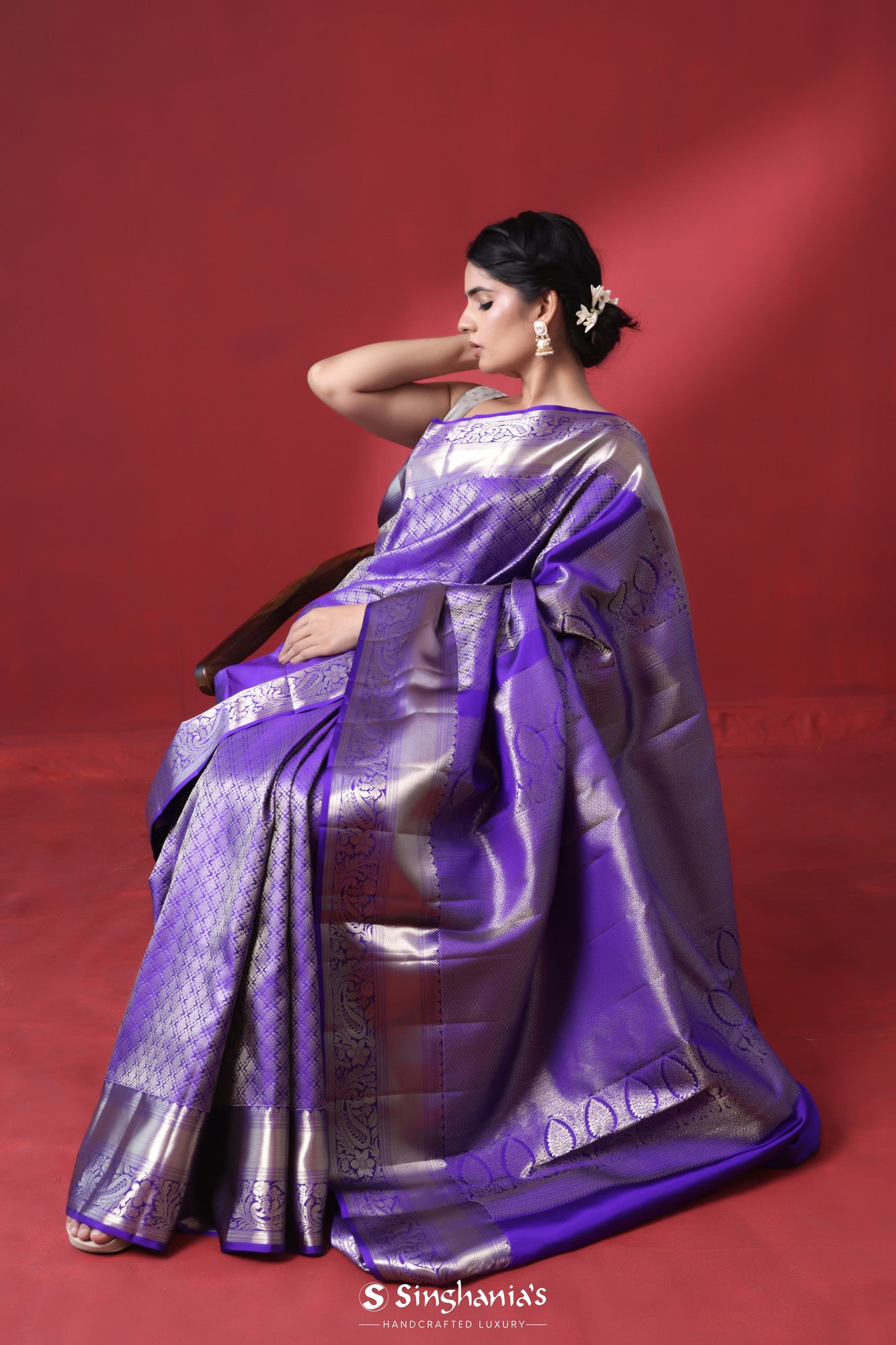 Blue Violet Kanjivaram Silk Saree With Floral-Geometric Weaving