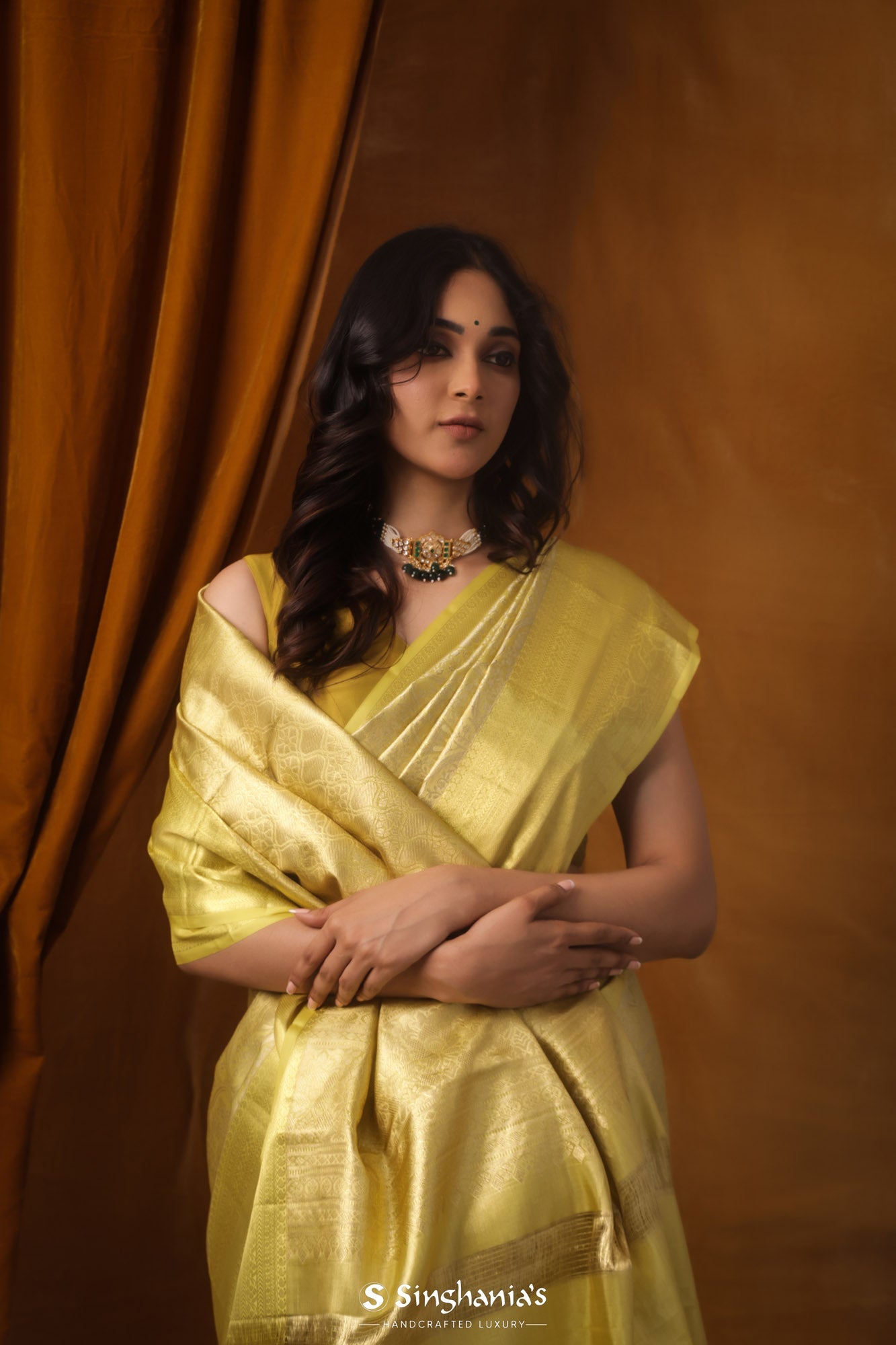 Golden Green Kanjivaram Silk Saree With Floral Jaal Weaving