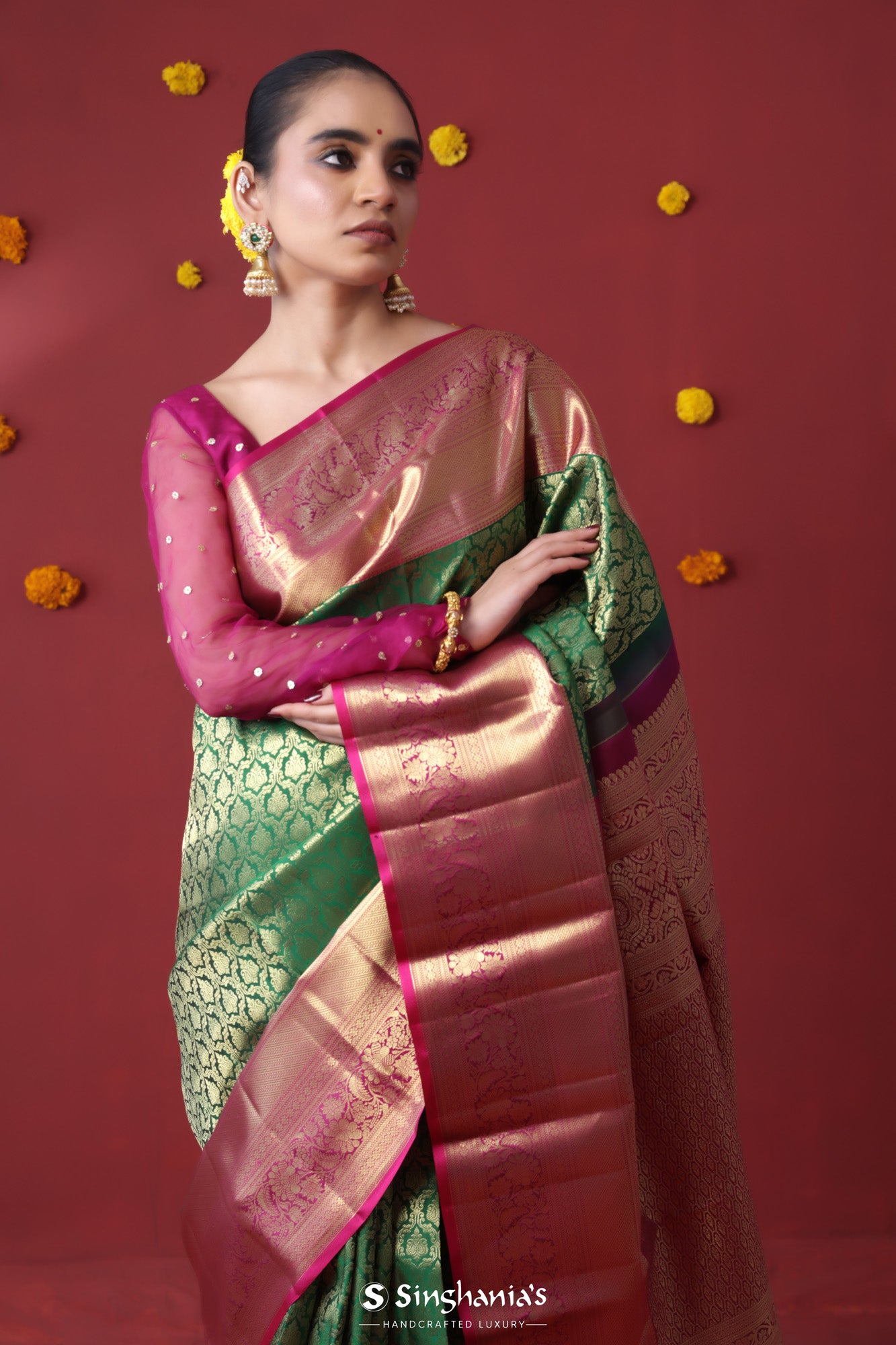 Hunter Green Kanjivaram Silk Saree With Floral Jaal Weaving